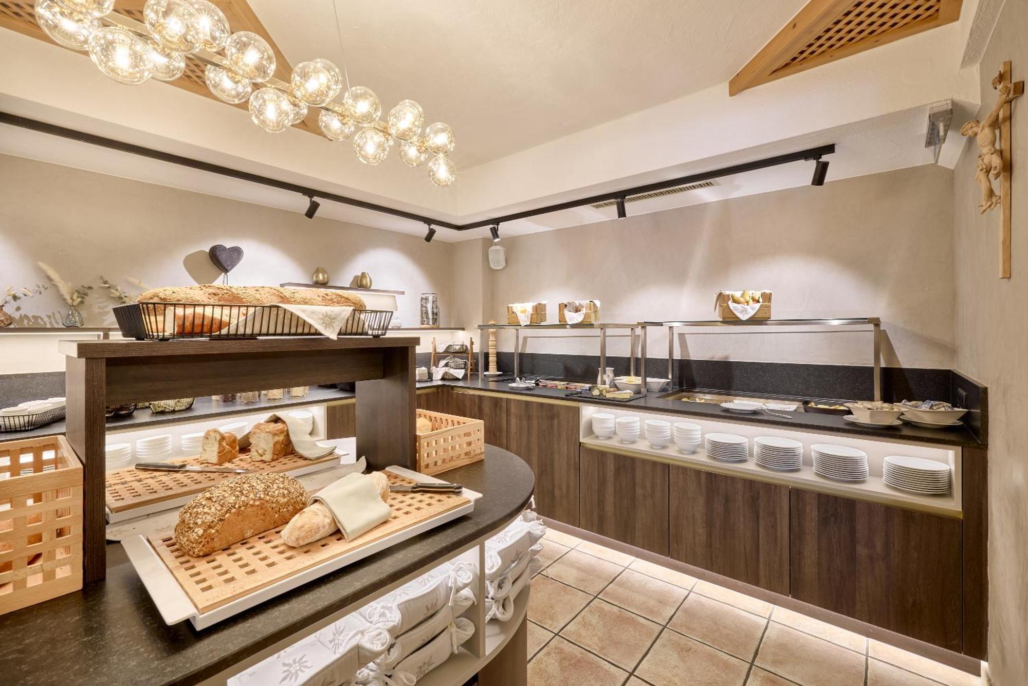 Hotel Auderer Имст Экстерьер фото